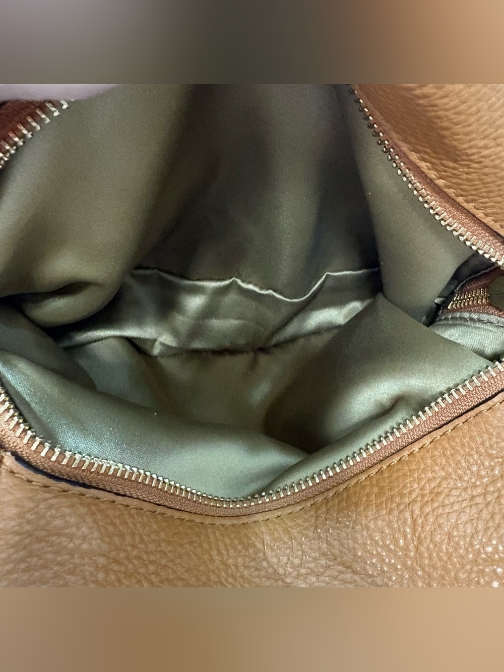 SOLD!! Coach Phoebe Leather Shoulder Hobo Bag in Cognac EUC - Picture 16 of 16